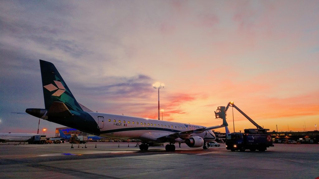 AirDolomiti_deicing